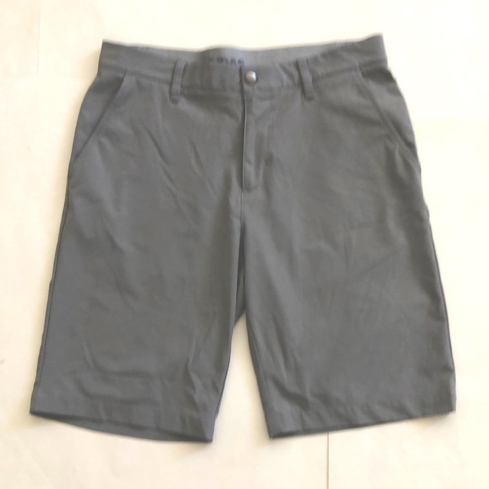 Adidas 30 Shorts Gray 4 Pockets Zipper Button Fly Belt loops Excellent Condition